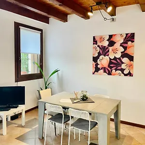 Appartamento Confortevole Studio - Intero, Schio